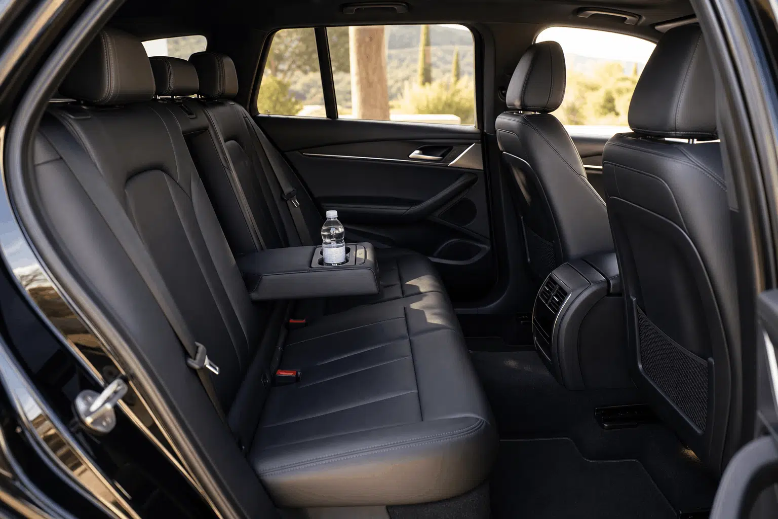 Intérieur cuir d'un véhicule Prestige VTC Provence
